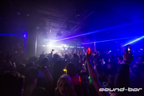 DANI DEAHL | PHIVES | NEW YEARS