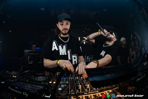 DEUX SAINTS & FREINDS 03/15/24